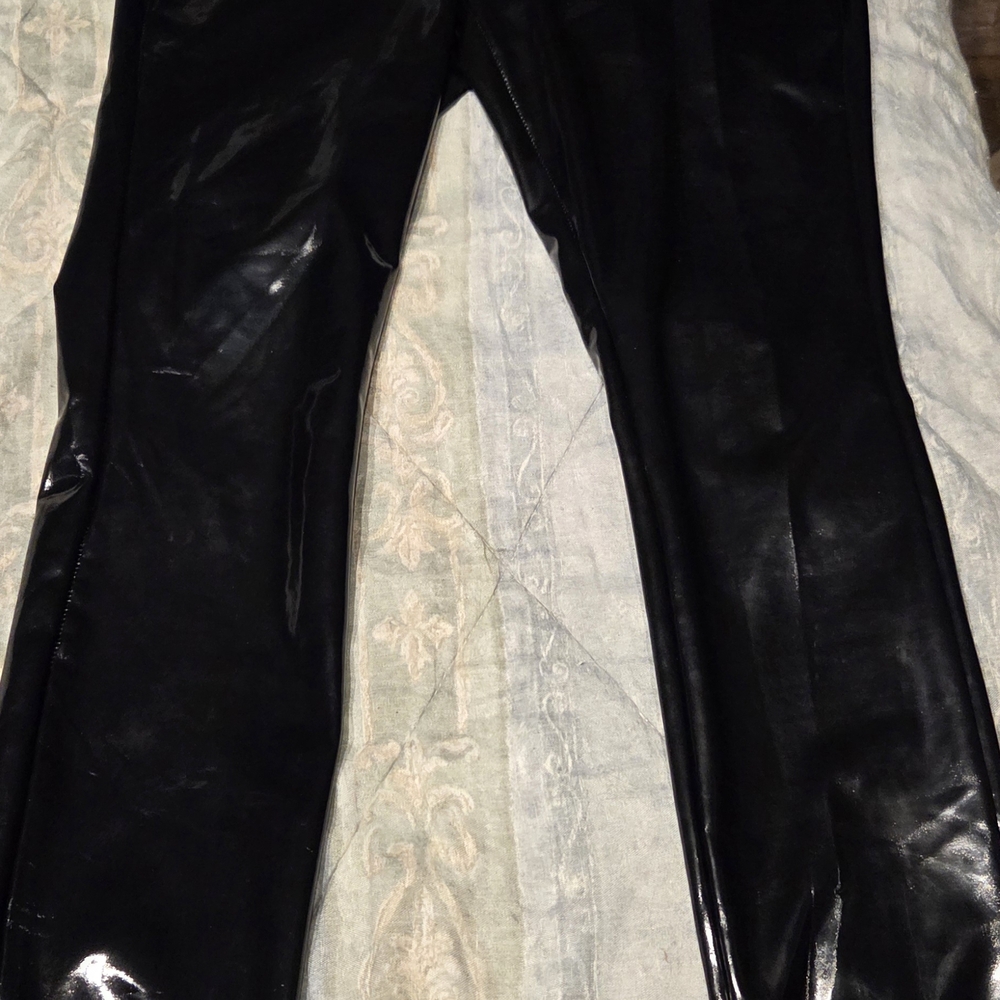 H&M Black High-Shine Faux Leather Leggings